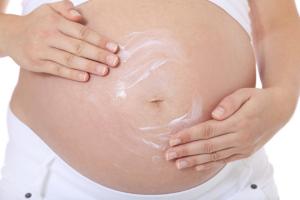 Consejos saludables para prevenir las estrías del embarazo